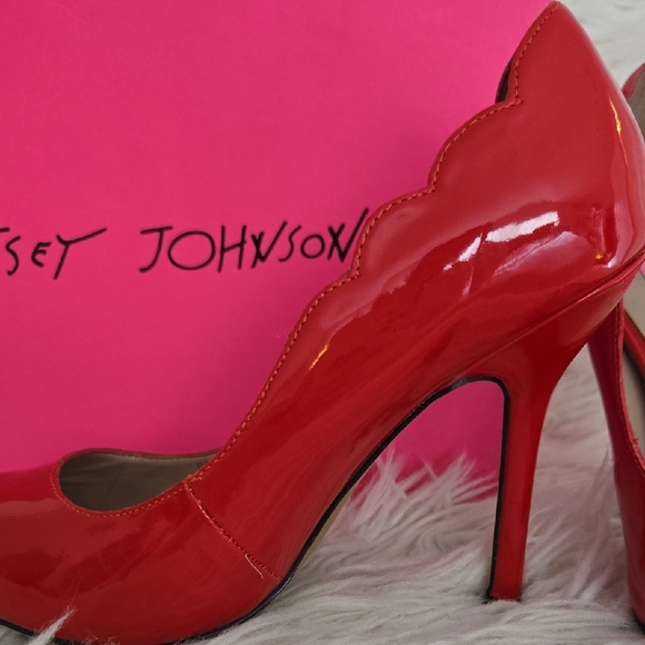 Betsey Johnson Glossy Red Heels - Picture 4 of 6